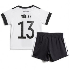 Lacne Dětský Futbalové dres Nemecko Thomas Muller #13 MS 2022 Krátky Rukáv - Domáci (+ trenírky)